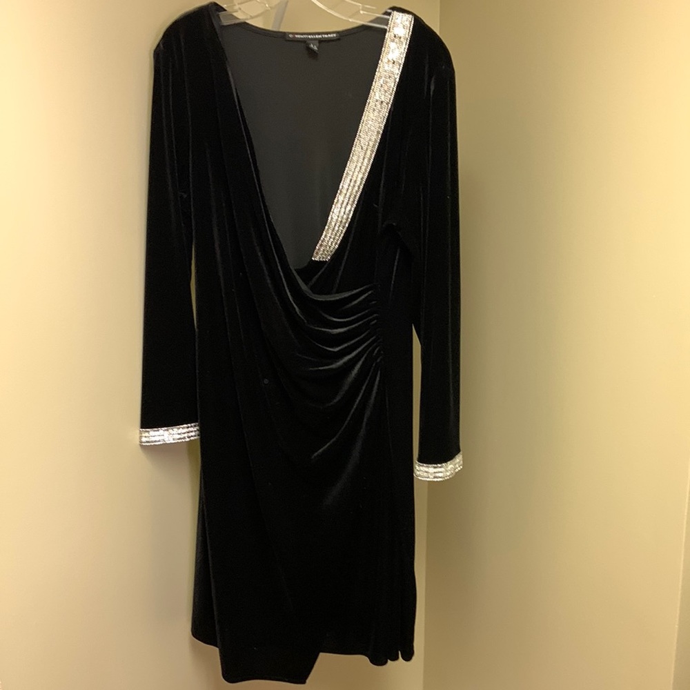 Ellen Tracy black velvet stretchy with sparkly accents
